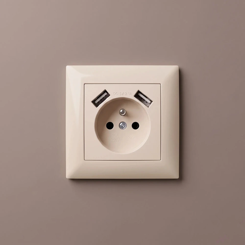 Toolight Viengubas Lizdas Su Įžeminimu + 2x Usb-a Oste Jnh003-g rusvai gelsvas