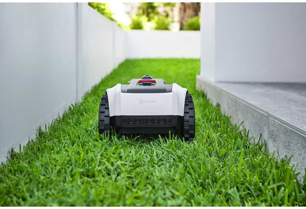 Belaidis vejos pjovimo robotas Ecovacs GOAT 0500 Panorama