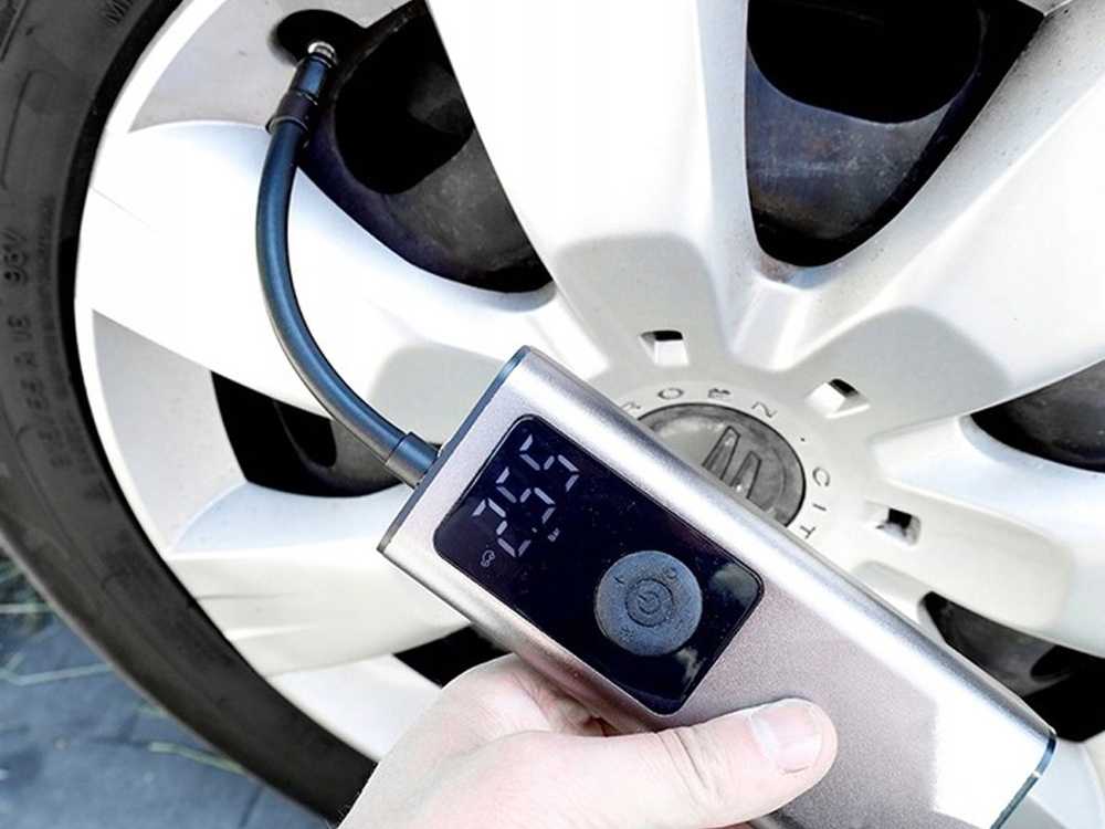 Akumuliatorinis elektrinis kompresorius 10 bar su LCD