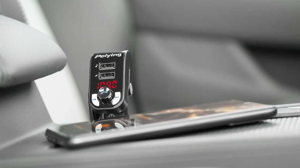 Peiying Automobilinis FM moduliatorius su Bluetooth
