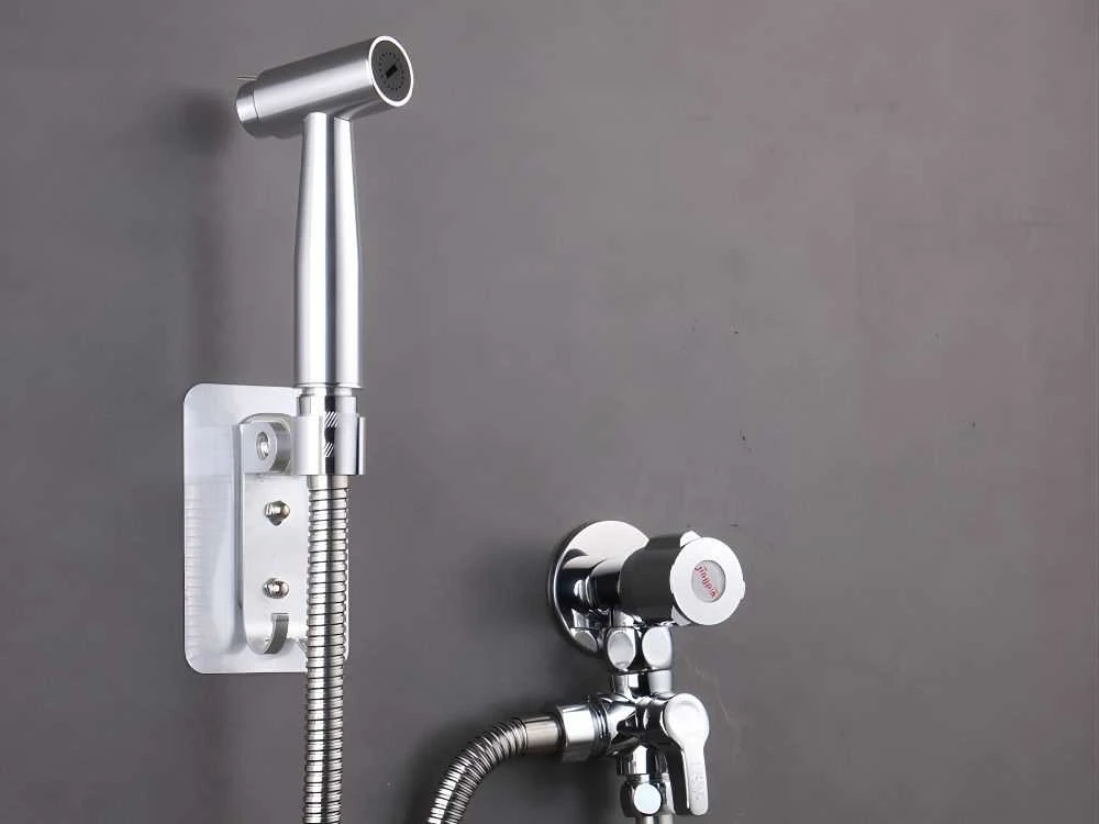 Bideto dušo galvutė su mygtuku, metalinė 12,5 cm x 6 cm
