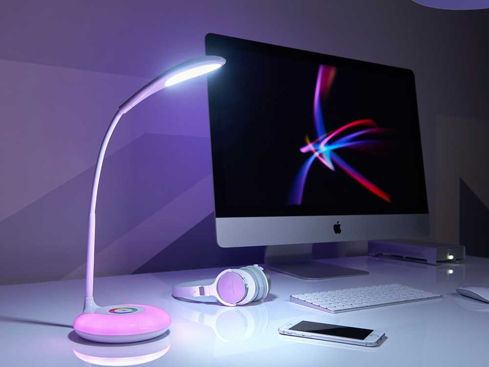 Biuro lempa su LED RGB apšvietimu ir 256 spalvomis