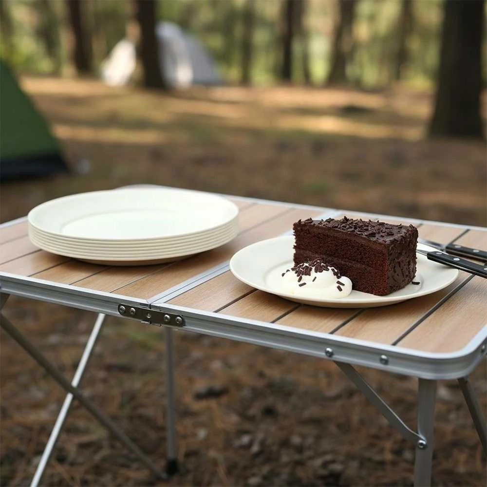 Desertinės plastikinės lėkštės 20,5 cm 6 vnt.