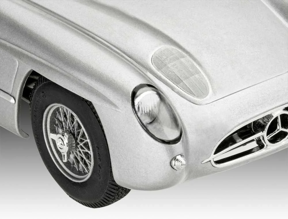 Revell Dovanų rinkinys modeliuotojams: Mercedes-Benz 300 SLR 1/24