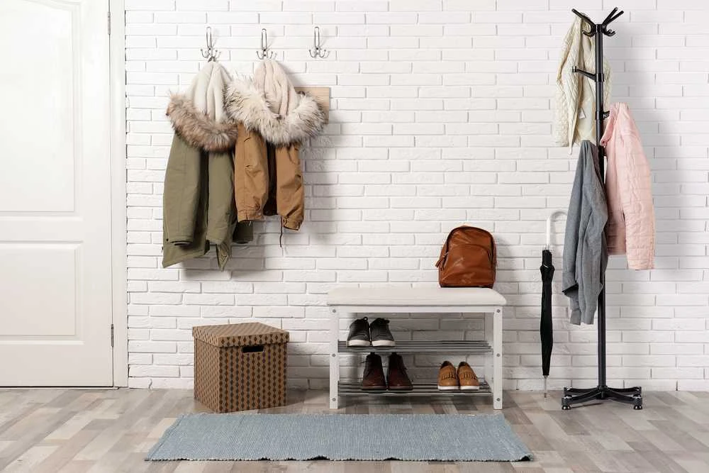 Modernhome Standing clothes hanger, juodas