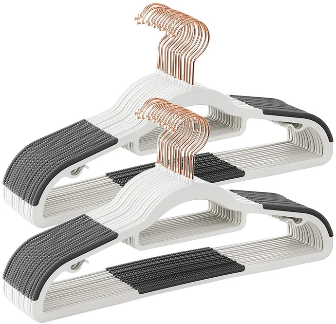 Songmics Plastikinių striukių pakabų rinkinys 30 vnt