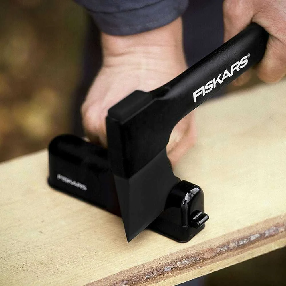 Fiskars Solid kirvių ir peilių galąstuvas, 12,5 cm