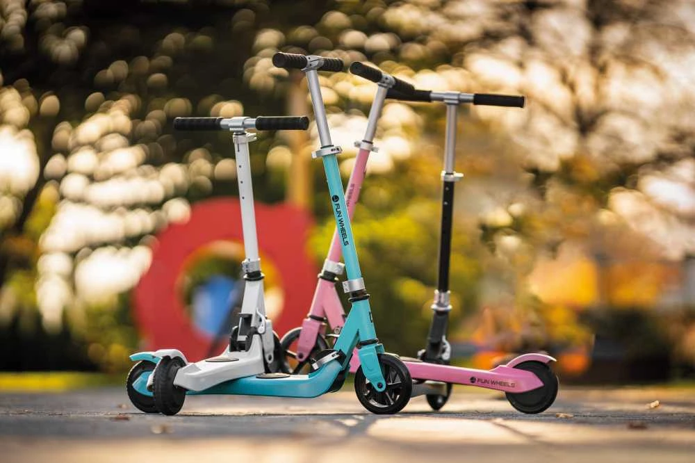 Rebel Elektrinis paspirtukas vaikams FUN WHEELS Baltas