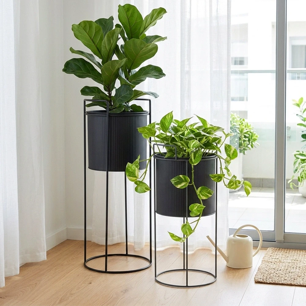 Home Styling Collection Gėlių stovai su išimamais vazonais, juodi, 20,5 × 20,5 × 50,5 cm ir 18,5 × 18,5 × 39,5 cm, 2 vnt.
