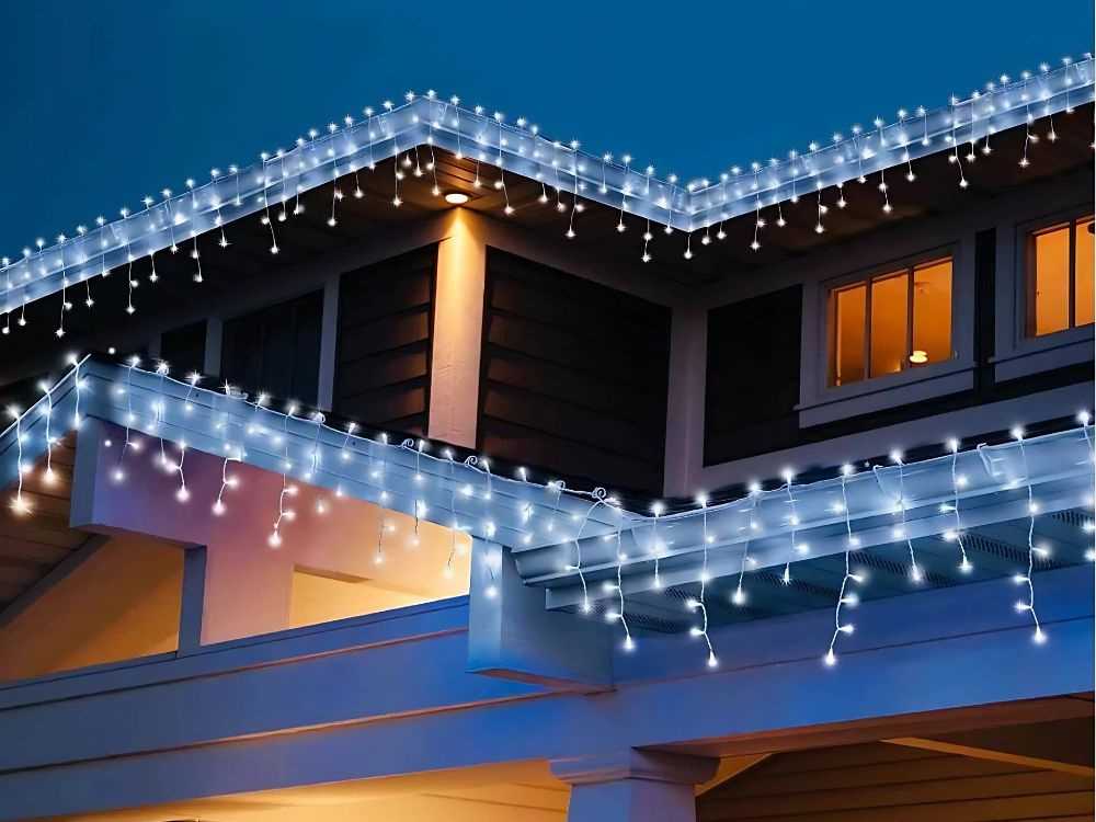 Girlianda 300 LED šaltai balta, IP44