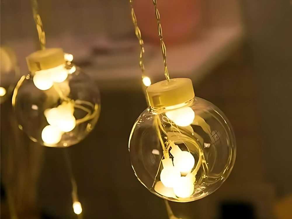 Girlianda su užuolaidiniu efektu 138 LED, IP44