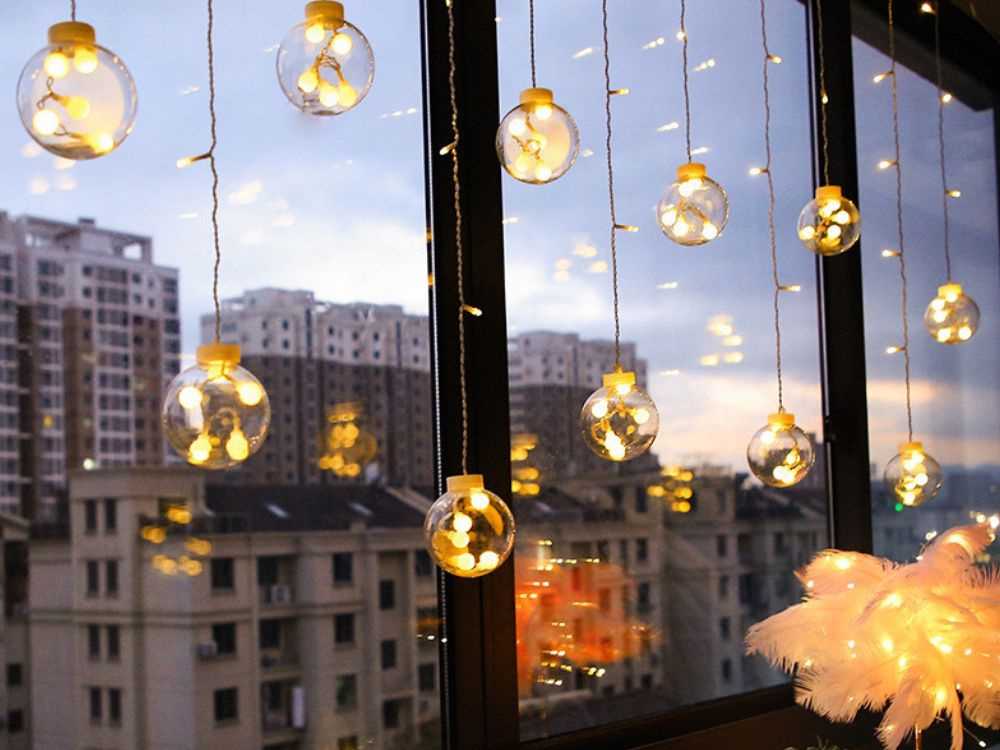 Girlianda su užuolaidiniu efektu 138 LED, IP44
