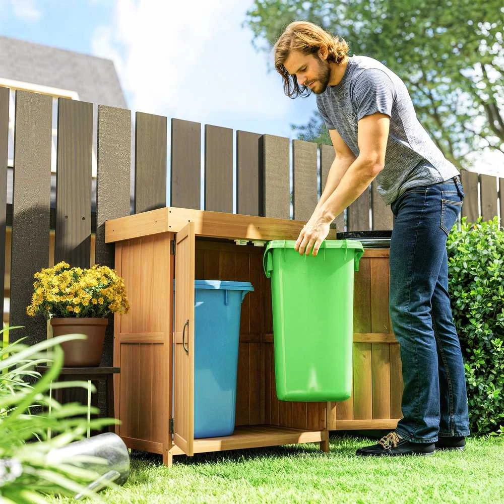 Outsunny sodo spintelė, įrankių spintelė su dvigubomis durelėmis, 2 skyriai, atspari oro sąlygoms, eglės mediena, natūrali, 74x43x88 cm