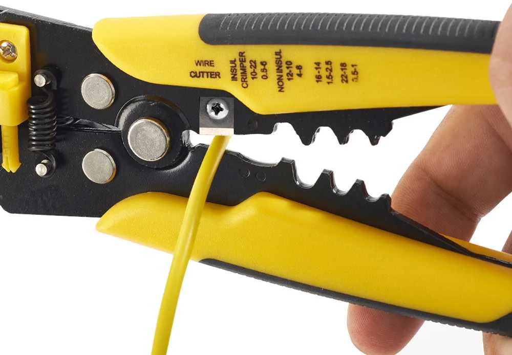 Izoliacijos nuėmimo ir kabelių užspaudimo įrankis 0,2-6 mm²