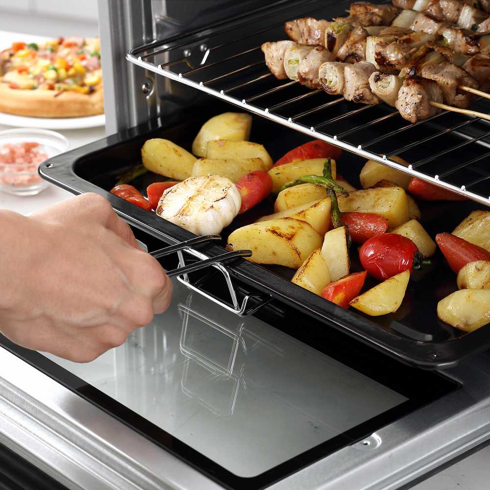 Gruzdintuvė HOMCOM mini orkaitė 32L, 1600W, elektrinė orkaitė su trupinių padėklu, nerūdijantis plienas ir stiklas, sidabrinė, 52,2x38,1x33,5cm