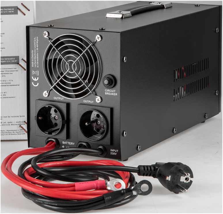 Nepertraukiamo maitinimo šaltinis 700W 12V/230Vac KEMOT PROsinus-700