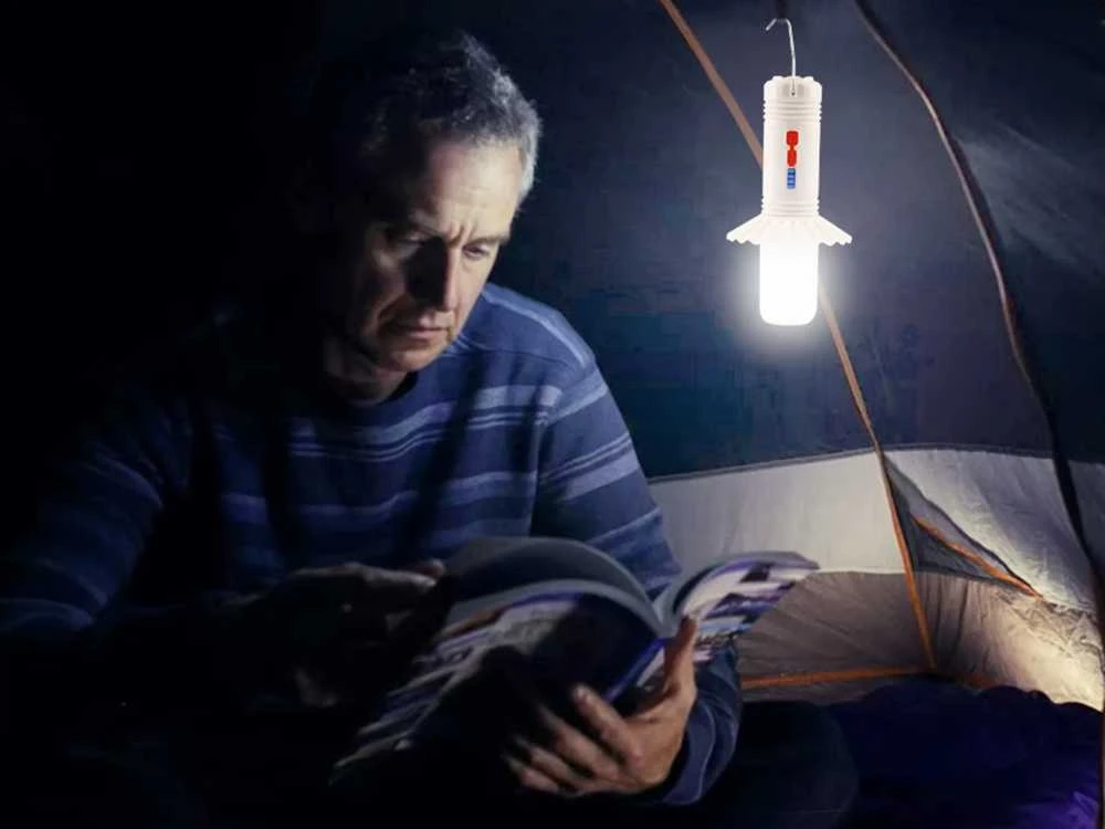 Kempingo lempa su įkraunamu akumuliatoriumi ir USB C jungtimi