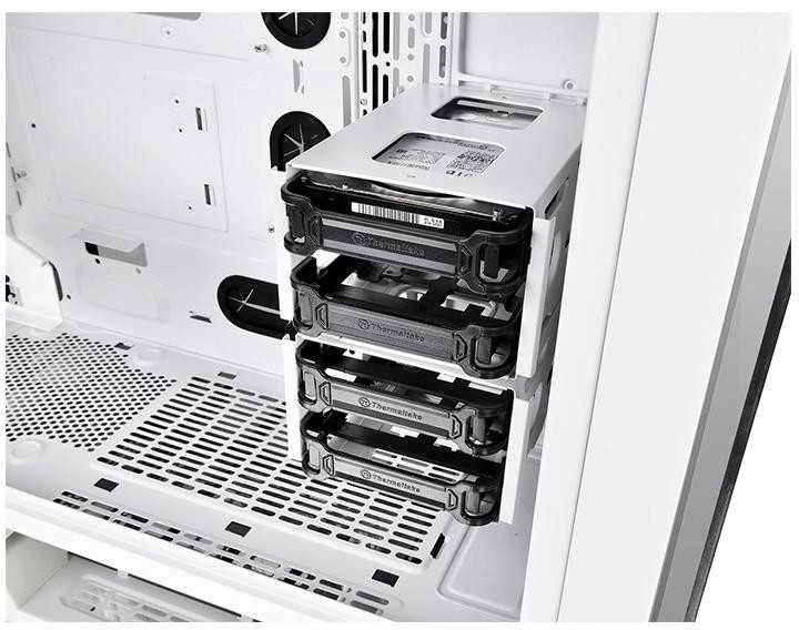 Thermaltake View 71 Riing grūdintas stiklas, sniegas