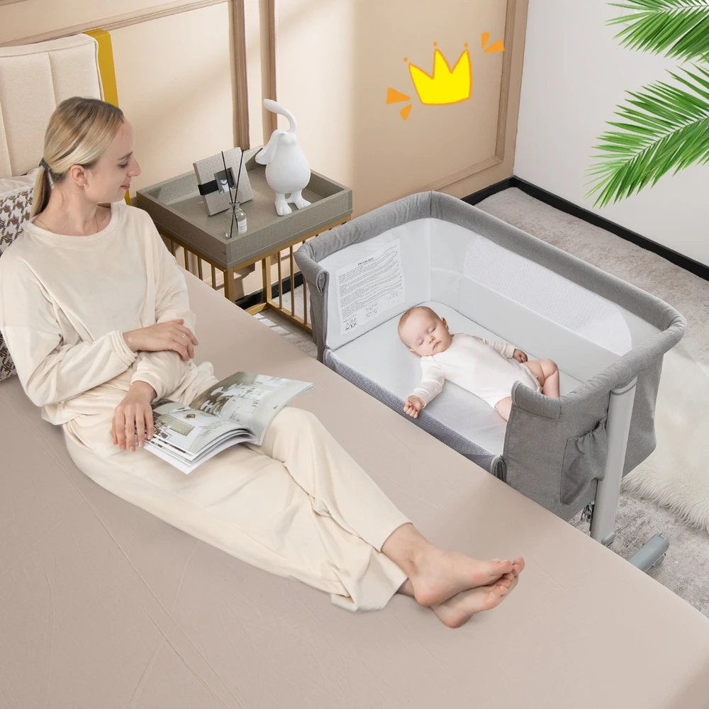 Kūdikio šoninė lovelė šviesiai pilka