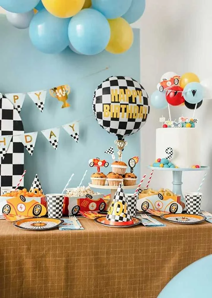 PartyDeco Girlianda Lenktynės