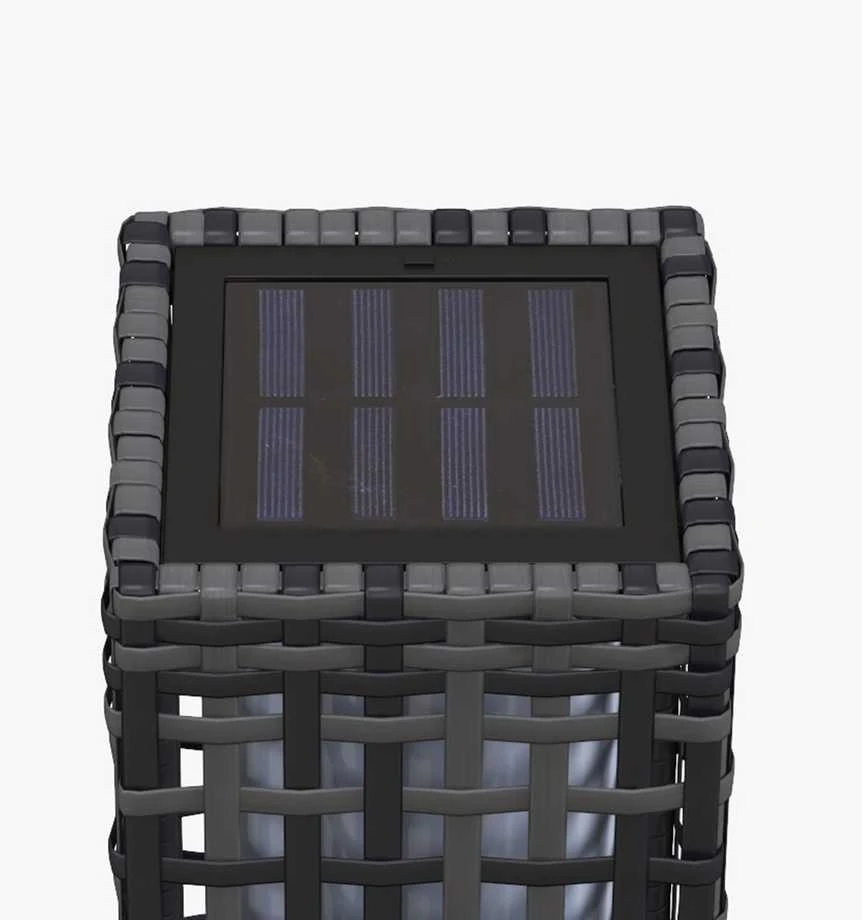 Outsunny saulės energija maitinamas šviestuvas, rotango saulės lempa, vandeniui atsparus takelio šviestuvas su šviesos jutikliu, automatinė LED sodo lempa, lauko šviestuvas balkonui, plienas, pilkas