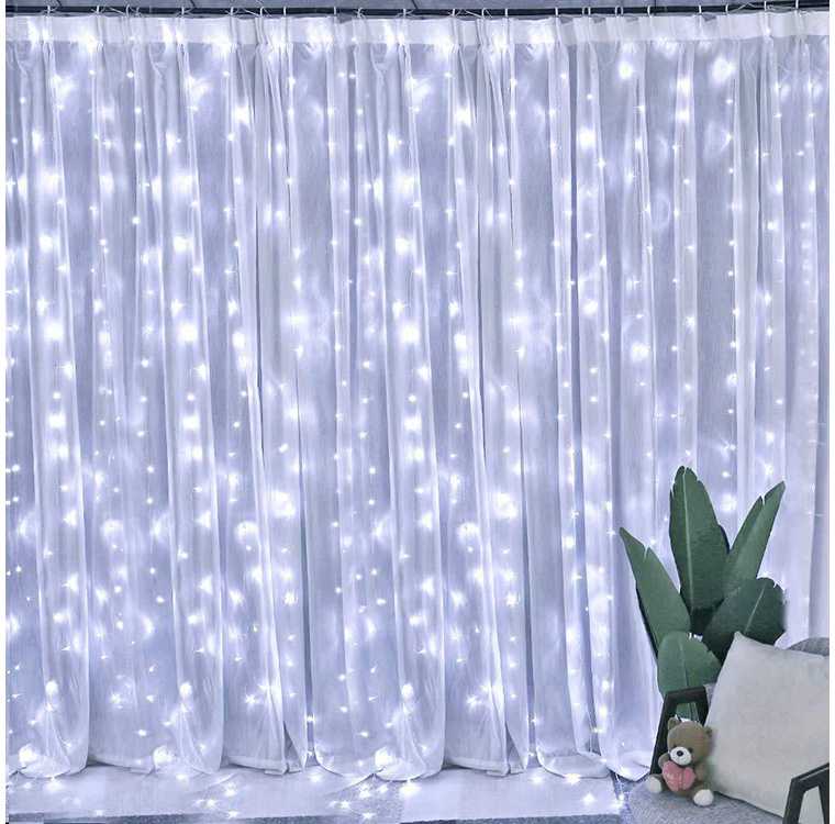 LED girlianda su 300 šaltai baltų lempučių ir nuotoliniu valdymu, 3x2,9 m