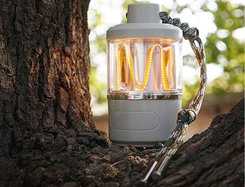 LED turistinė lempa su integruotu akumuliatoriumi ir USB