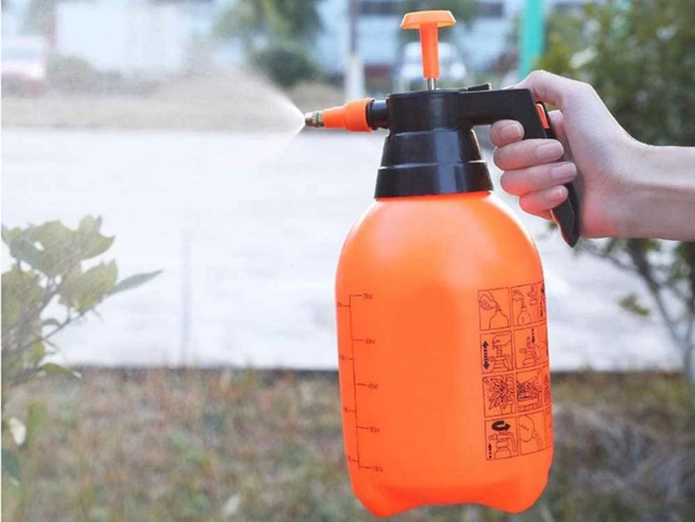 Rankinis purkštuvas 2L