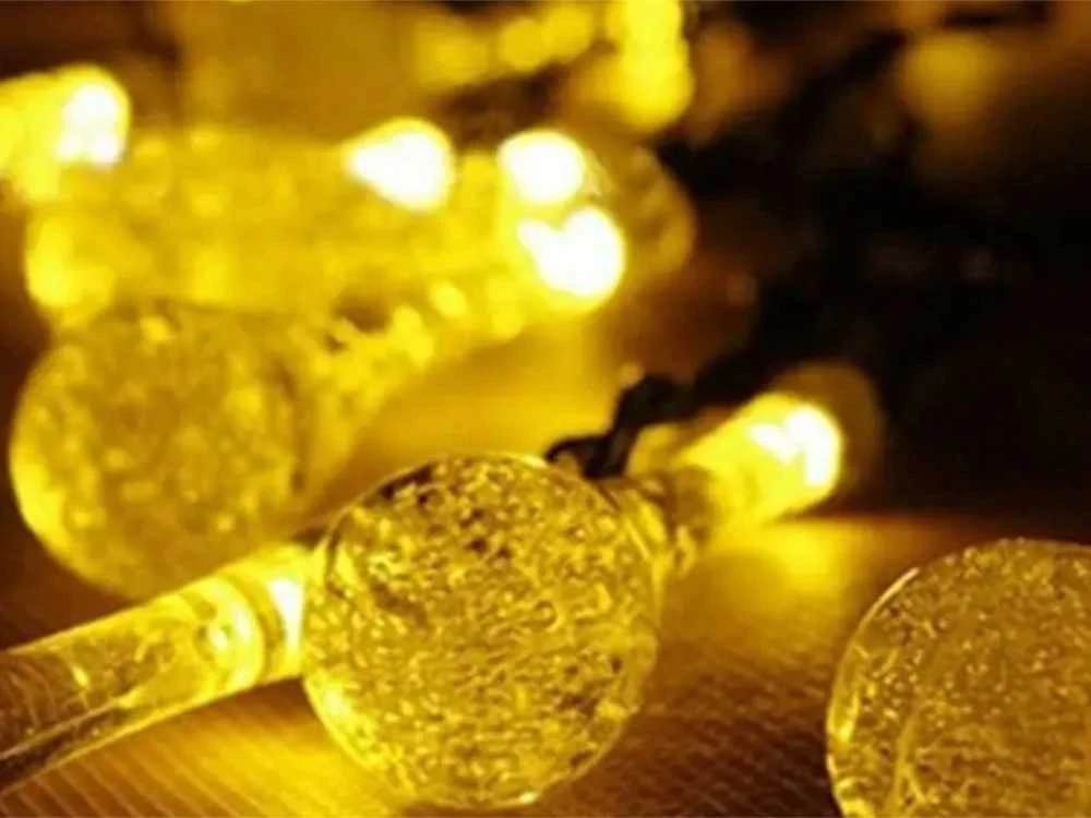 Saulės energija maitinama girlianda su 20 LED lempučių
