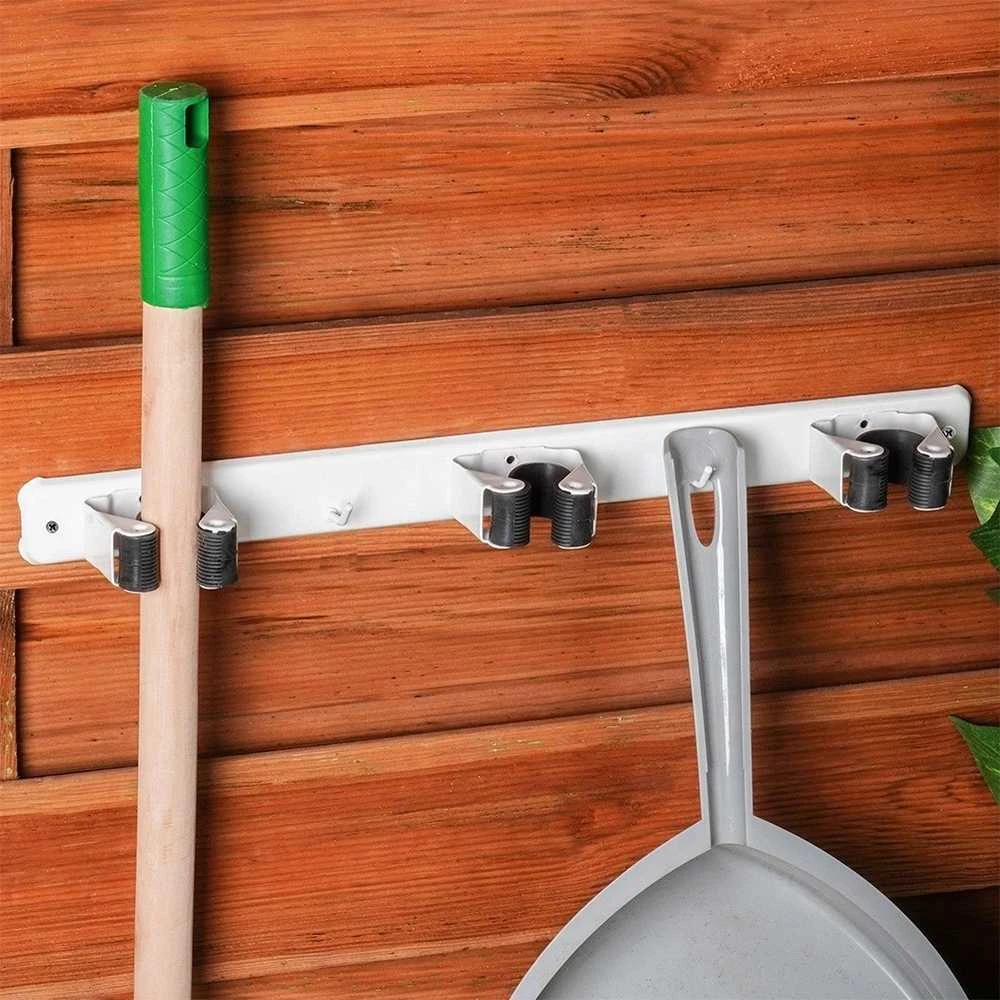 ProGarden Šluotos ir įrankių laikiklis trigubas - metalinis ir plastikinis