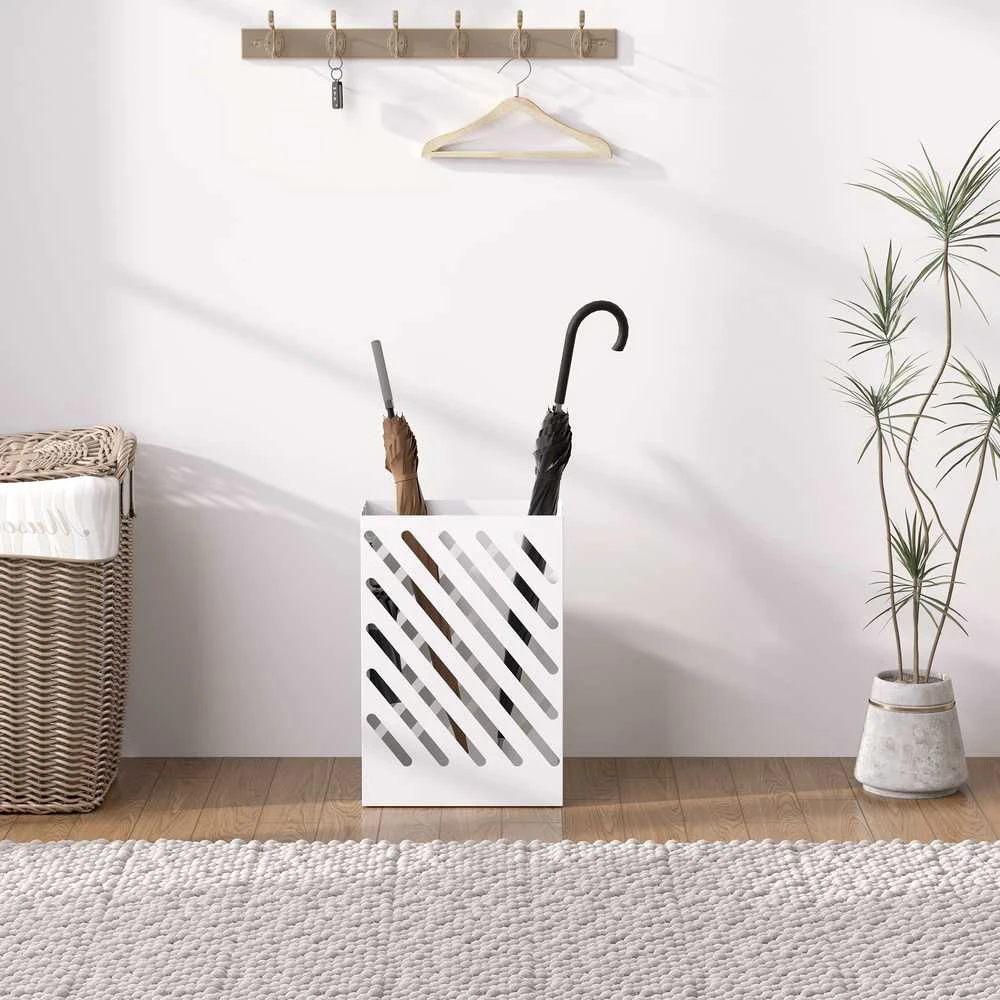 HOMCOM skėčių stovas su 4 kabliukais ir vandens surinkimo padėklu, skirtas skėčiams ir lazdoms, plieno, 28 x 14 x 41 cm, baltas