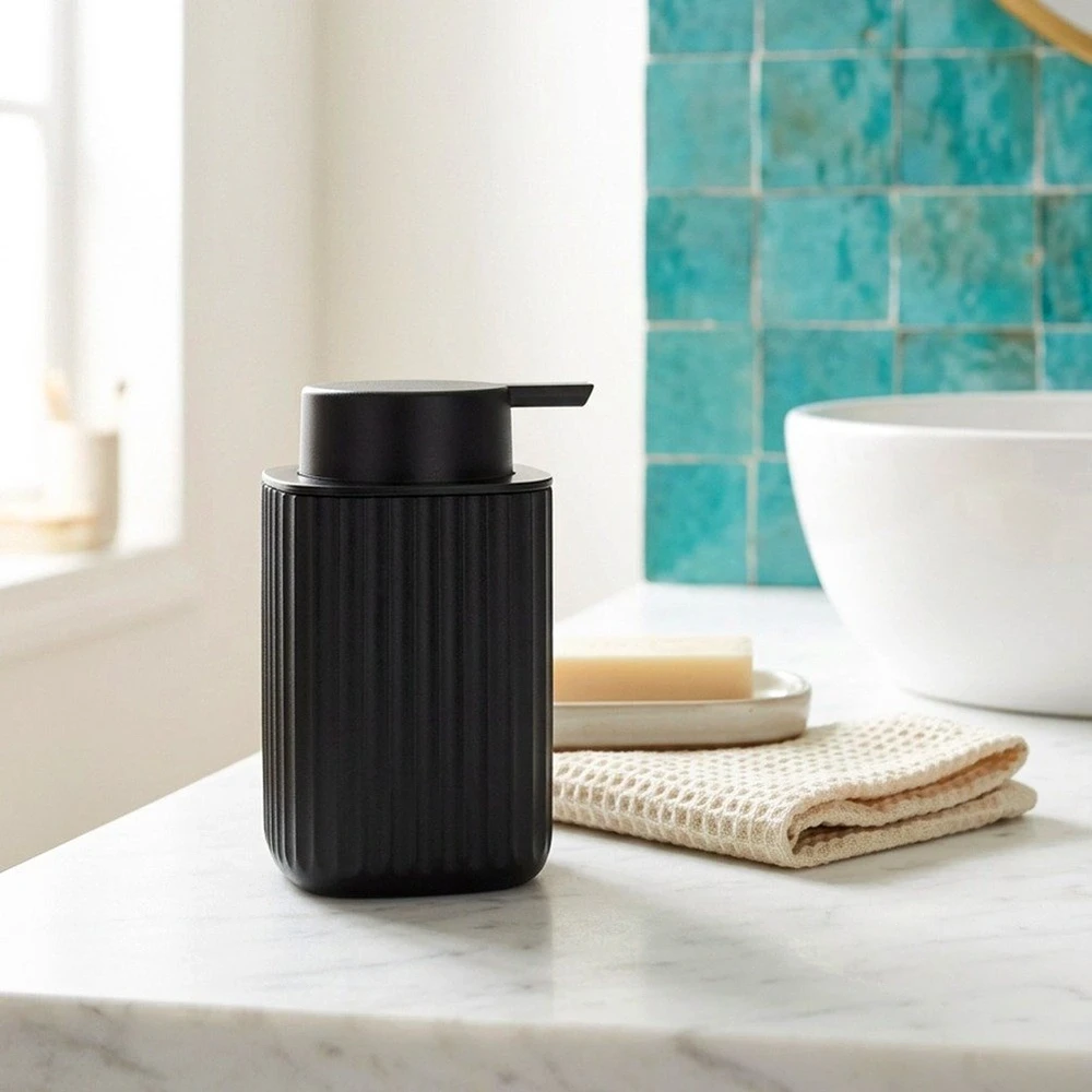 Skysto muilo dozatorius 300 ml, juodas, 7,5 × 7,5 × 13 cm