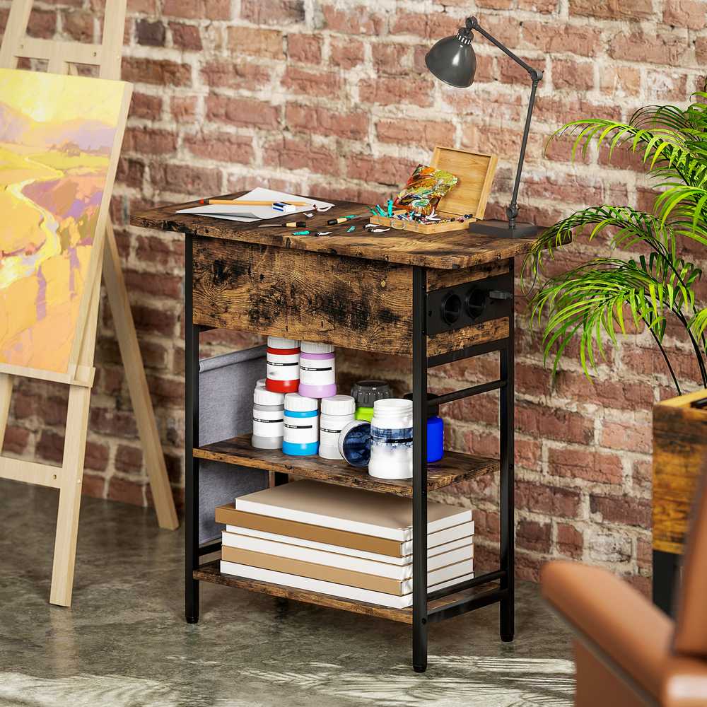 HOMCOM Pagalbinis staliukas Naktinis staliukas su elektros lizdu, 2 lentynomis, USB jungtimis, laikymo vieta 60 x 29,8 x 58,5 cm Ruda