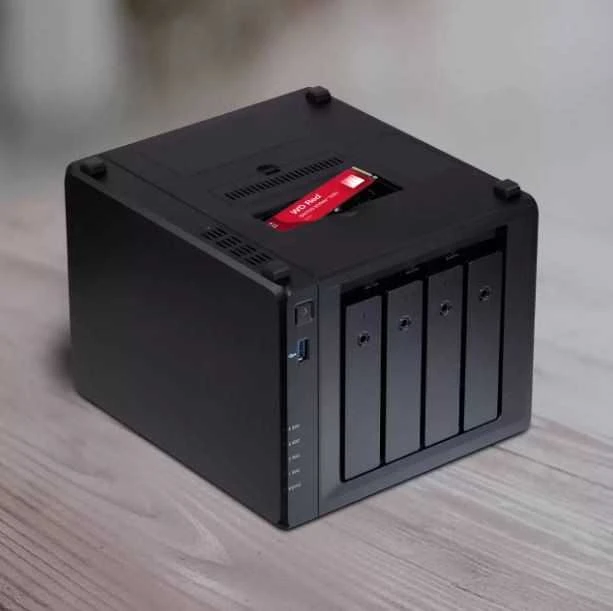 Sandisk QNAP SSD | Raudona SN700 | 2000 GB | SSD form factor M.2 2280 | Solid-state drive sąsaja PCIe NVMe Gen3