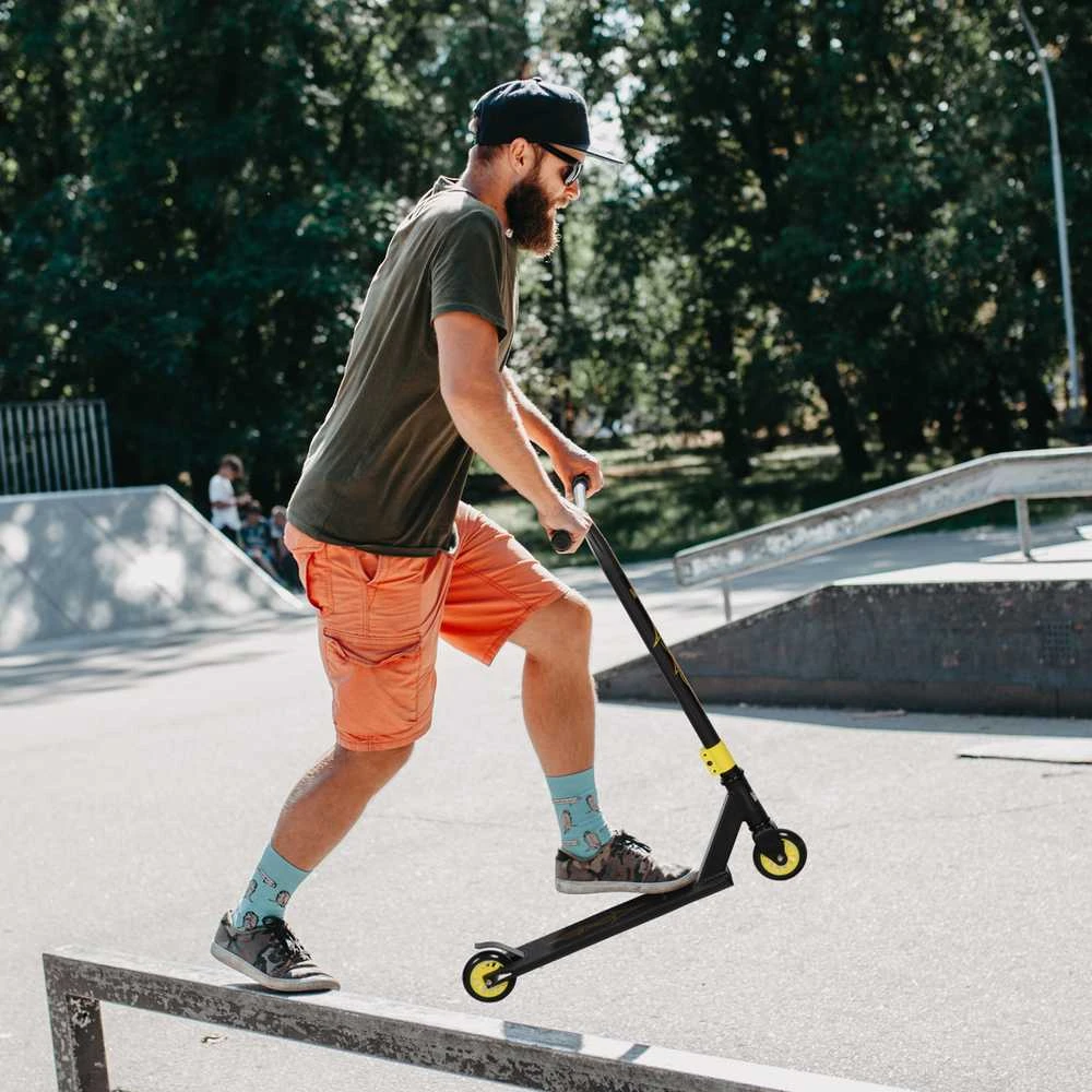 HOMCOM kaskadinis paspirtukas, triukų paspirtukas su ABEC 9 guoliais, 100 mm ratais, skirtas vaikams nuo 14 metų, auksinis