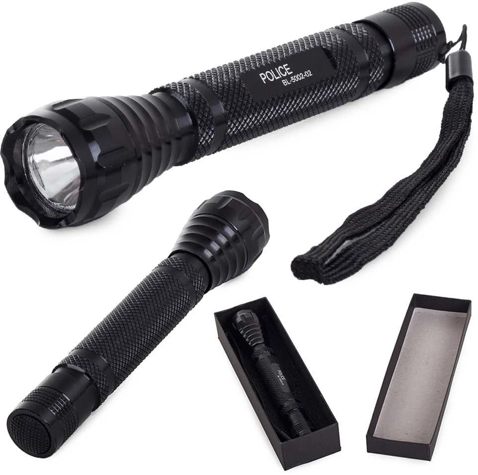 Taktinis žibintuvėlis su LED