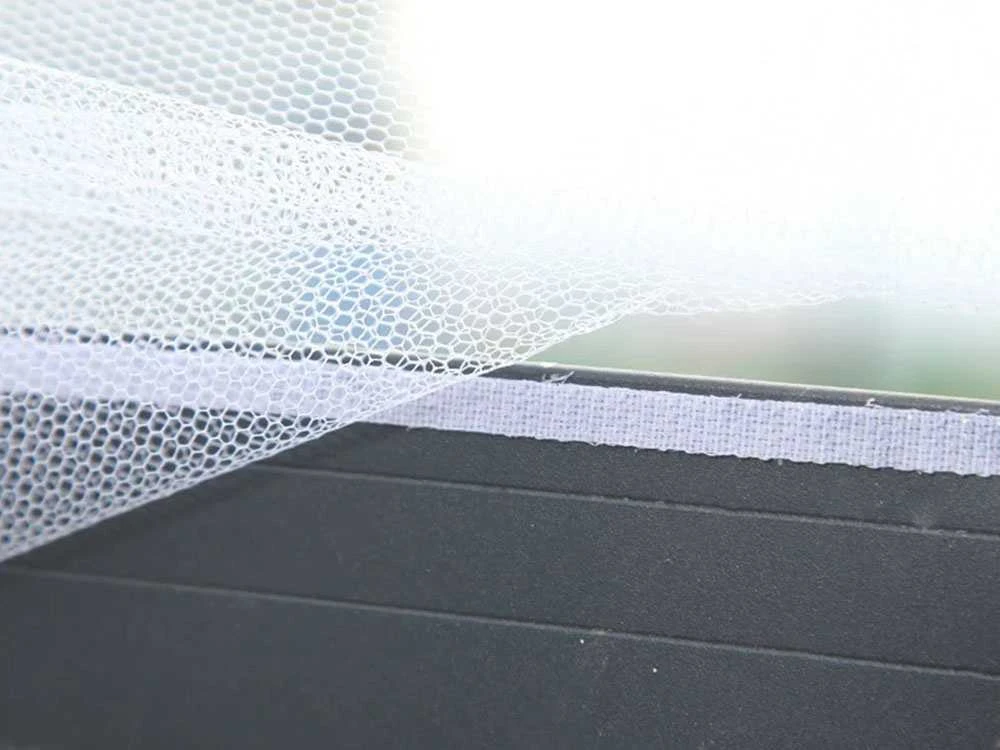 Tinklelis langams ir durims 180x150 cm