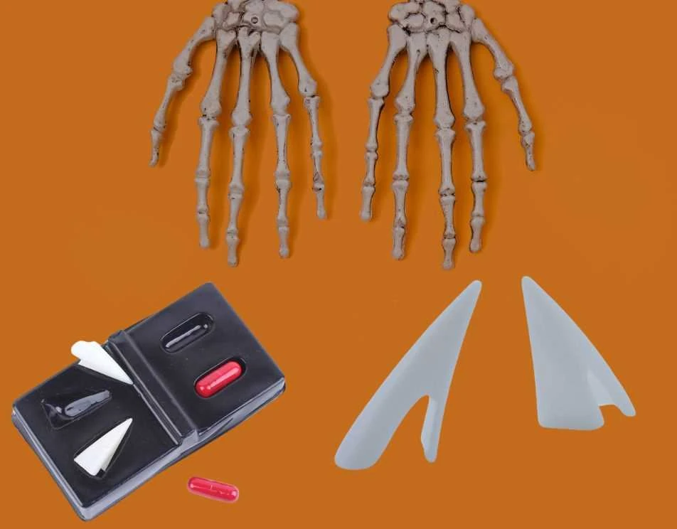 Vampyro dantų rinkinys su dirbtiniu krauju Halloween