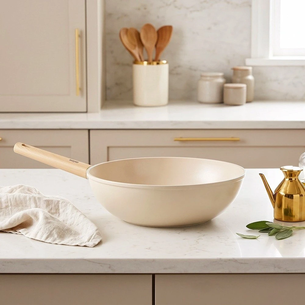 Wok keptuvė su keramine danga, smėlio spalvos, Ø 30 cm