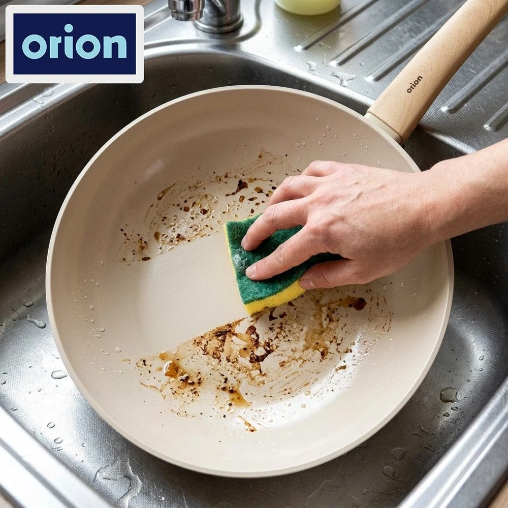 Wok keptuvė su keramine danga, smėlio spalvos, Ø 30 cm