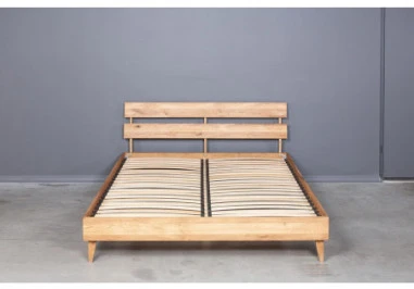 DANISH 160 Ąžuolinė Lova : Apdaila - Be apdailos, Čiužinio dydis - 160x200cm, Kojos - Metalinės, juodos spalvos, lovoms