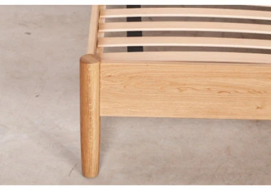 HYGGE WOODEN 160 ĄŽUOLINĖ LOVA : Apdaila - Be apdailos, Čiužinio dydis - 160x200cm