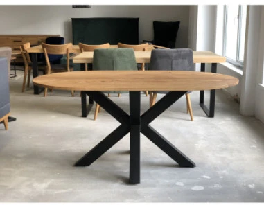 MODERNA OVAL 160x100 ąžuolinis stalas : Apdaila - Aliejuota bespalviu linų sėmenų aliejumi