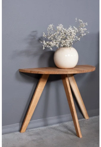 MOON OAKY 60 ąžuolinis šoninis staliukas : Apdaila - Aliejuota bespalviu linų sėmenų aliejumi, Aukštis - 52cm