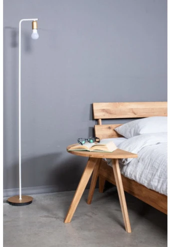 MOON OAKY 60 ąžuolinis šoninis staliukas : Apdaila - Aliejuota bespalviu linų sėmenų aliejumi, Aukštis - 52cm