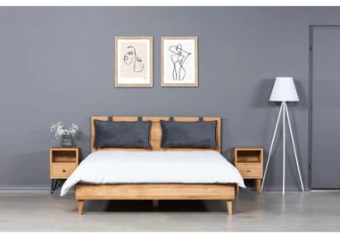 OAKY 160 Ąžuolinė Lova : Apdaila - Aliejuota bespalviu aliejumi su kietaisiais vaškais, Čiužinio dydis - 160x200cm, Kojos - Žemos, plastikinės
