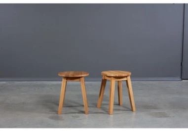 STOOL ąžuolinė taburetė : Apdaila - Be apdailos