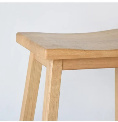 WAVE ąžuolinė baro (70,5cm) taburetė : Apdaila - Be apdailos
