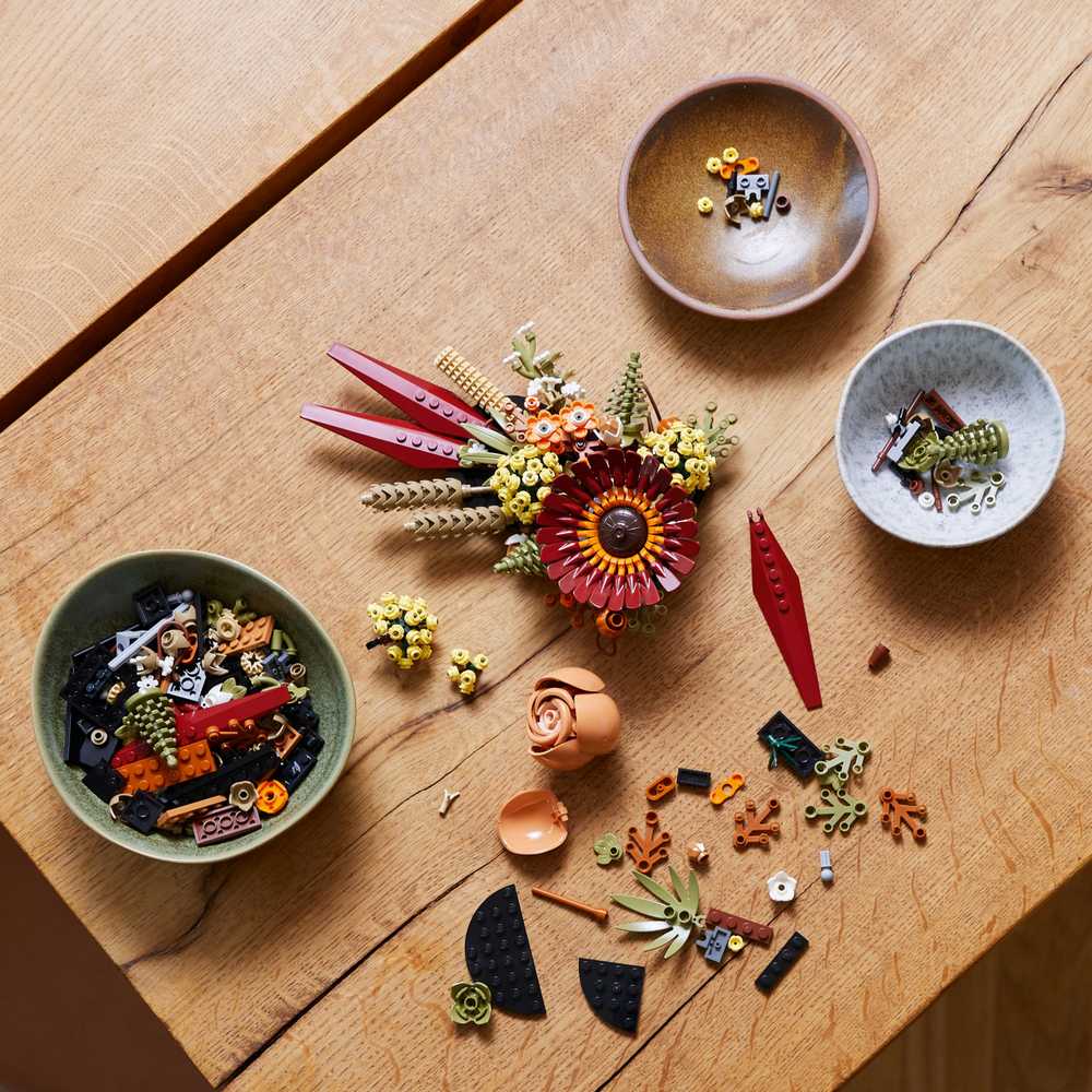 NAUJIENA! LEGO Icons Džiovintų gėlių puošmena 10314