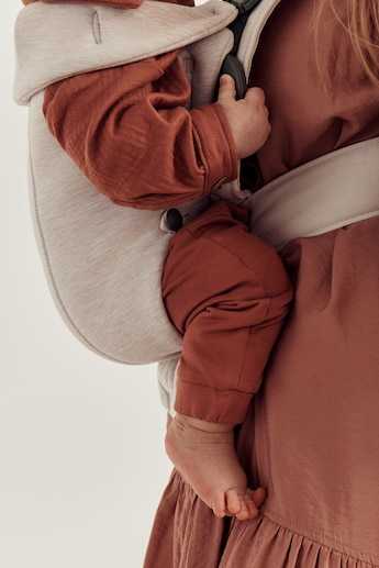BABYBJORN nešioklė MINI 3D JERSEY, light beige, 021087